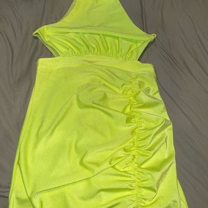 Dress and Size L still new